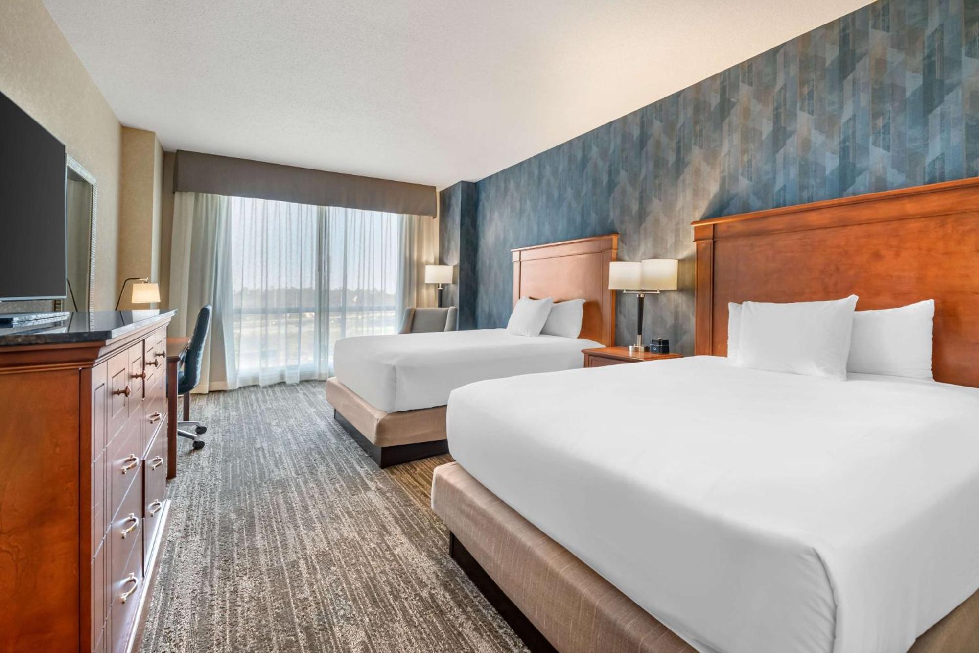 Drury Plaza Hotel バルドスタ エクステリア 写真